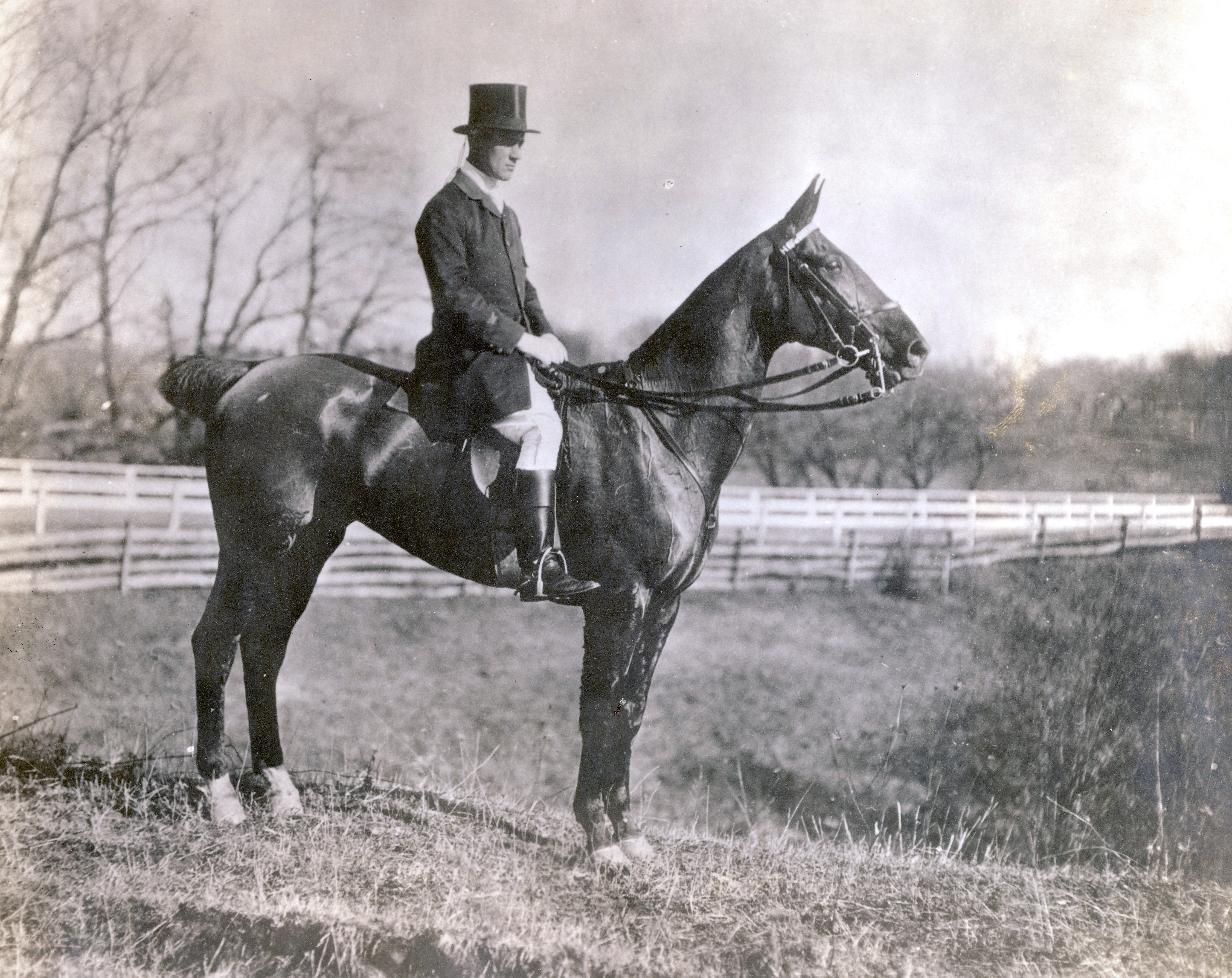 1900c Charlie Hart